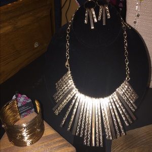 Necklace / Bracelet / Earrings Set